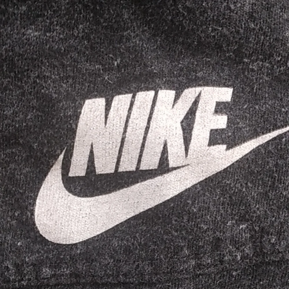 NIKE GRAY LOGO SHORT WOMANS SP - Picture 2 of 4